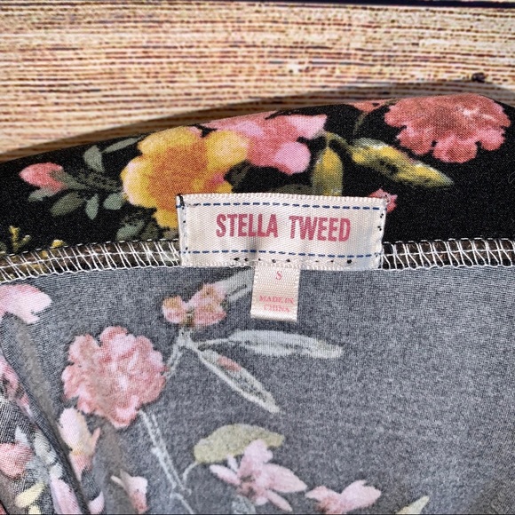 Asymmetrical Fold Over Floral Skirt - Picture 5 of 5